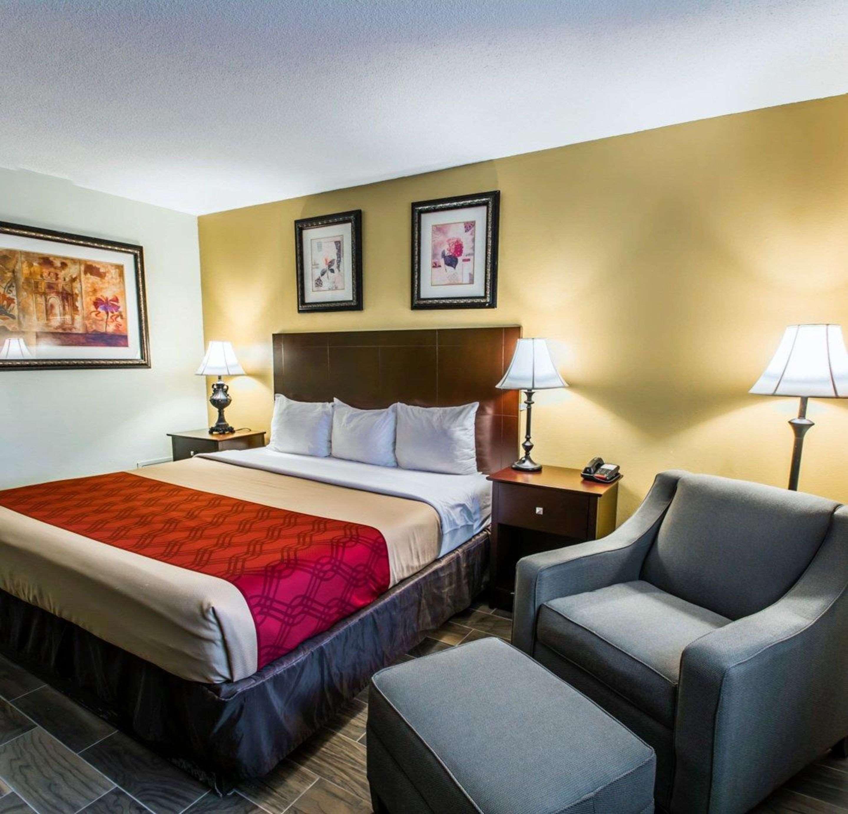 Econo Lodge Cocoa Beach - Near The Port מראה חיצוני תמונה