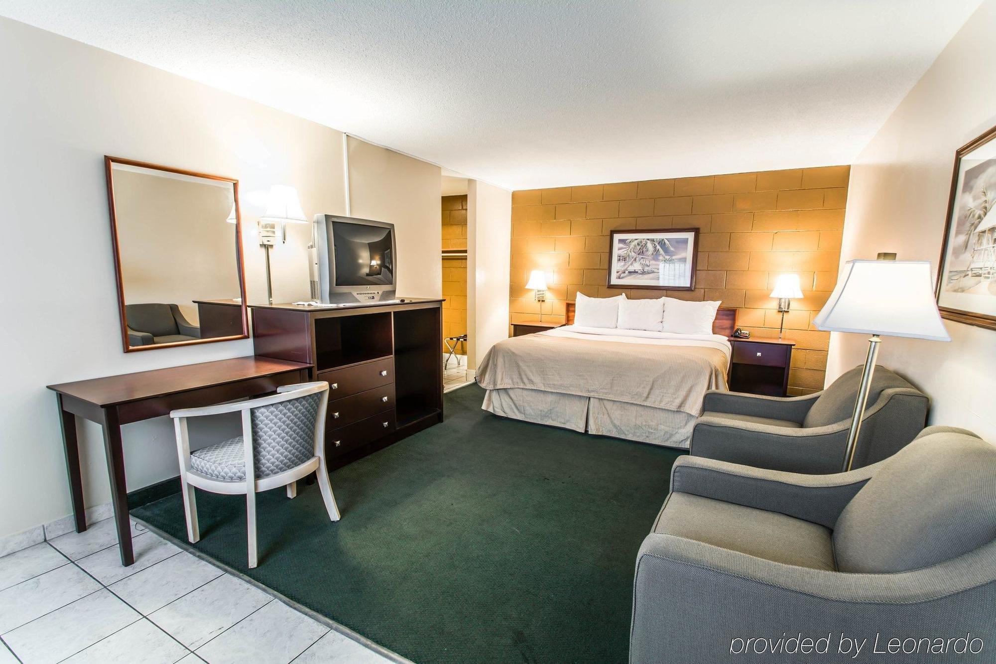 Econo Lodge Cocoa Beach - Near The Port מראה חיצוני תמונה