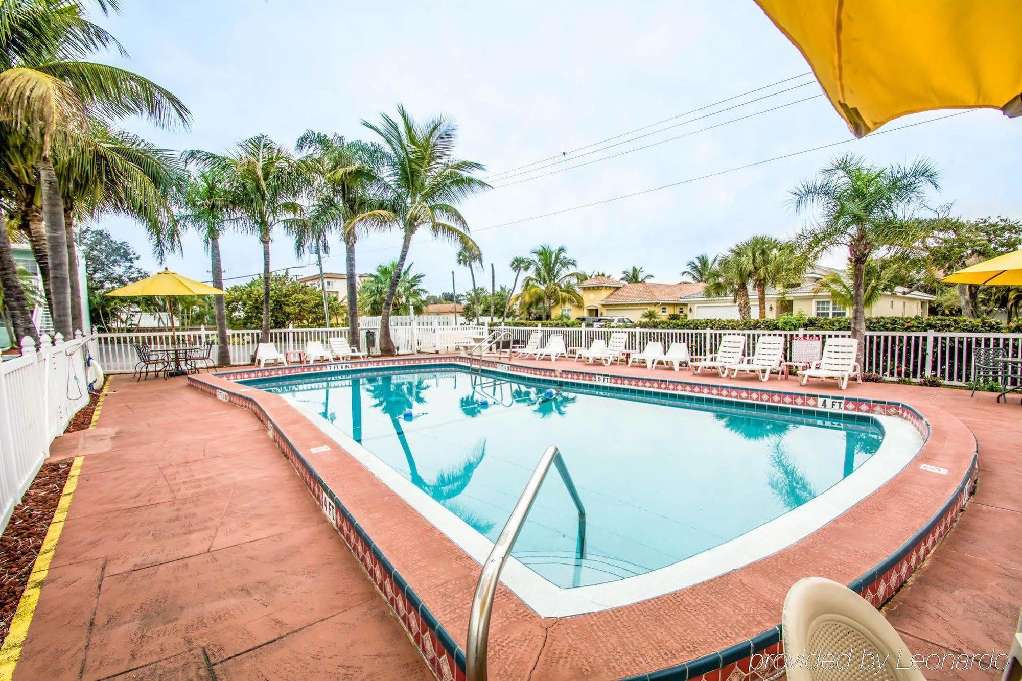 Econo Lodge Cocoa Beach - Near The Port מראה חיצוני תמונה